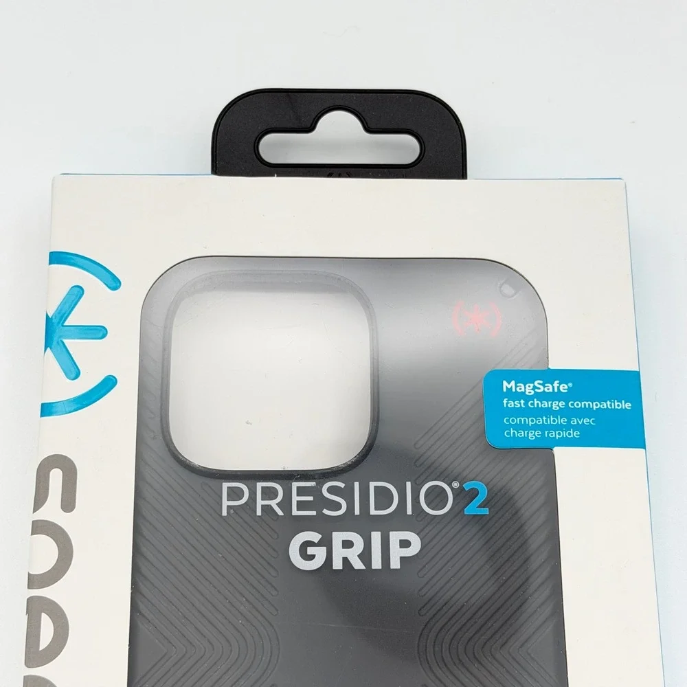 Speck Phone Case iPhone 13 Pro 6.1 MagSafe‎ Presidio2 Grip